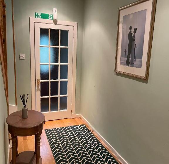 스탠다드 룸 킹사이즈 침대, City Stay Scotland