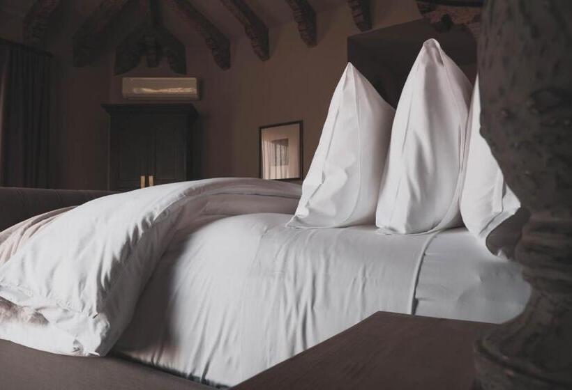 스위트 도시 전망, Grand María