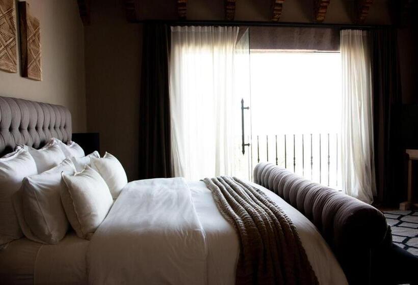 스위트 도시 전망, Grand María