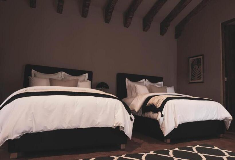 디럭스 룸, Grand María