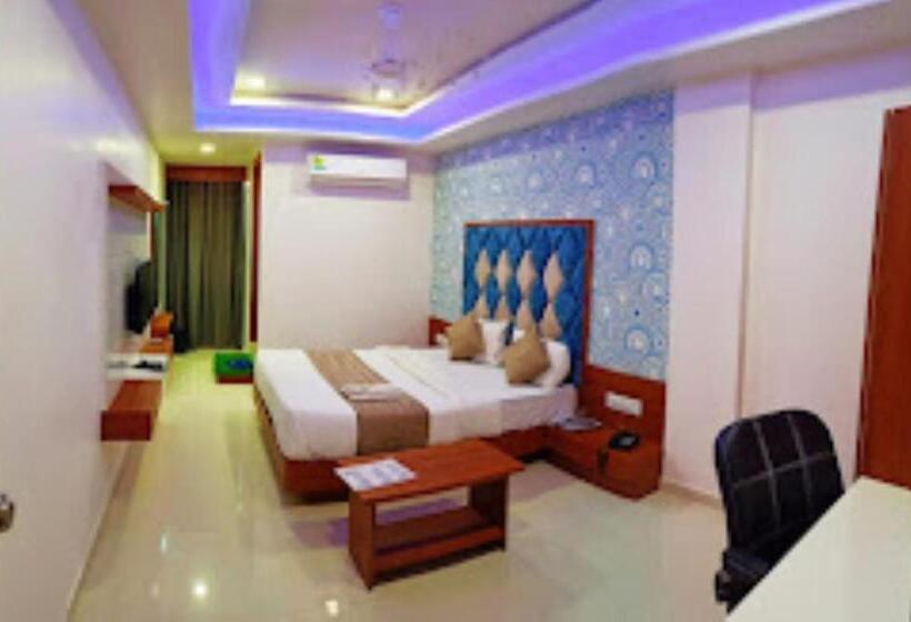 غرفة قياسية, Green Leaf,anand