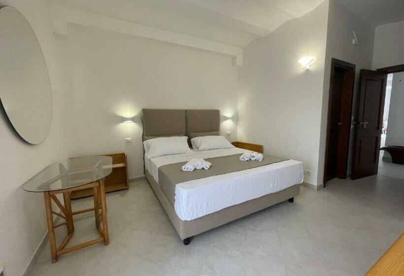 חדר דלוקס נוף לים, Mare Nostrum