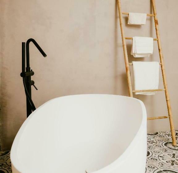 اتاق استاندارد, Islow Coliving