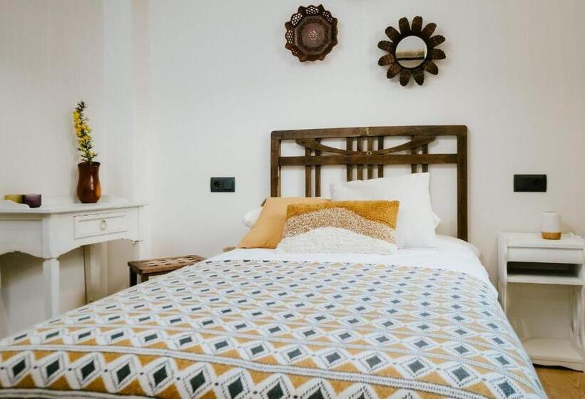 اتاق استاندارد یک نفره, Islow Coliving