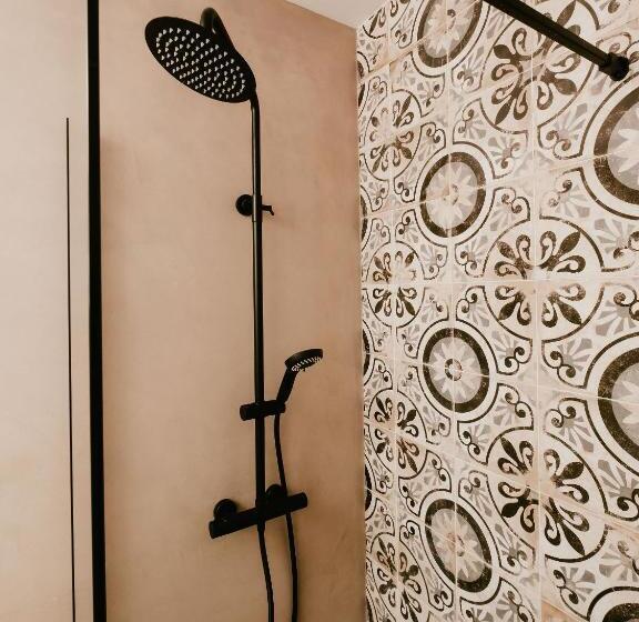 اتاق استاندارد با تخت بزرگ, Islow Coliving