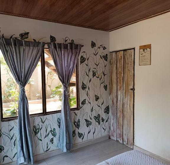 اتاق استاندارد با سرویس بهداشتی مشترک, Kite Eco House Salinas Del Rey