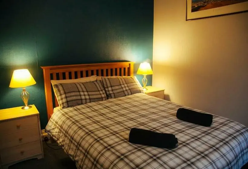 اتاق استاندارد با سرویس بهداشتی مشترک, Belford Hostel