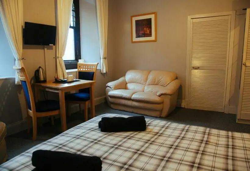 اتاق استاندارد با سرویس بهداشتی مشترک, Belford Hostel