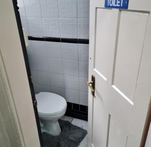 اتاق استاندارد, Belford Hostel