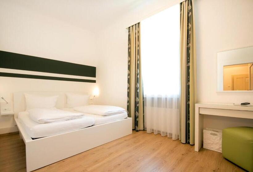 חדר קומפורט לשלושה, Pension Alte Mühle