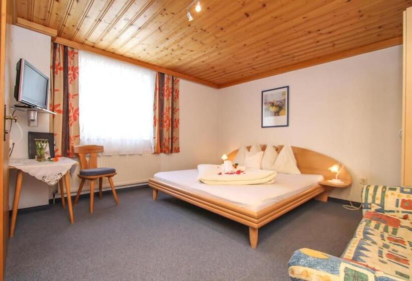 Номер Стандарт, Pension Hauser