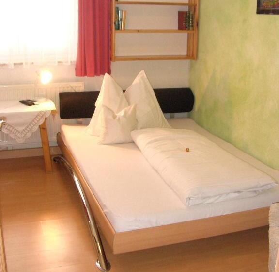 Индивидуальный Номер Классика, Pension Hauser