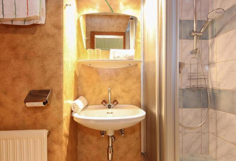 Индивидуальный Номер Классика, Pension Hauser