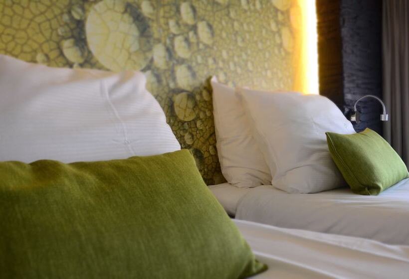 חדר סטנדרט מותאם לאדם עם מוגבלויות, Boetiek Hotel Plein Vijf