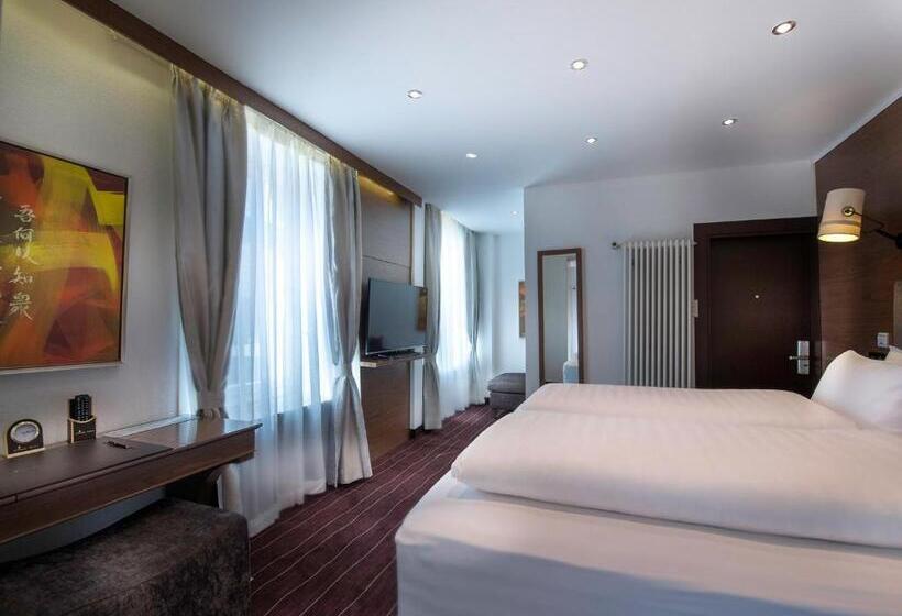 חדר פרמיום עם מרפסת, Arthaus