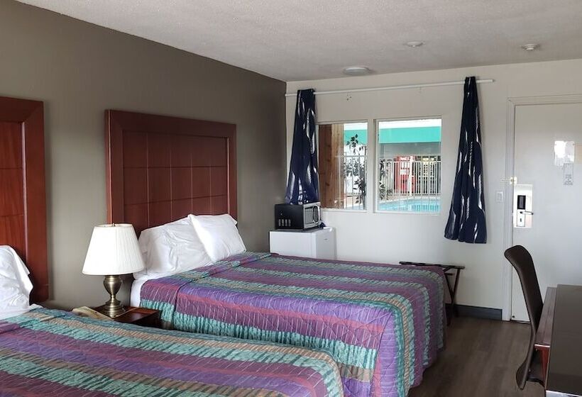 带2个双人床的标准工作室, Best Value Inn & Suites Parry Sound