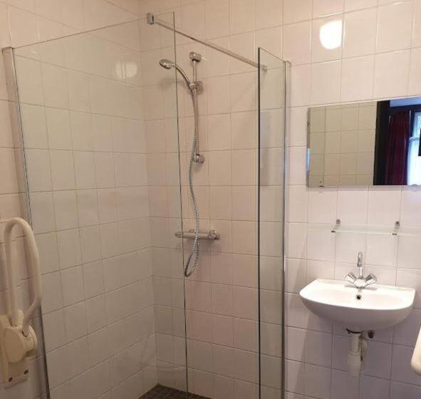 غرفة أساسية ثلاثية, De Kruishoeve