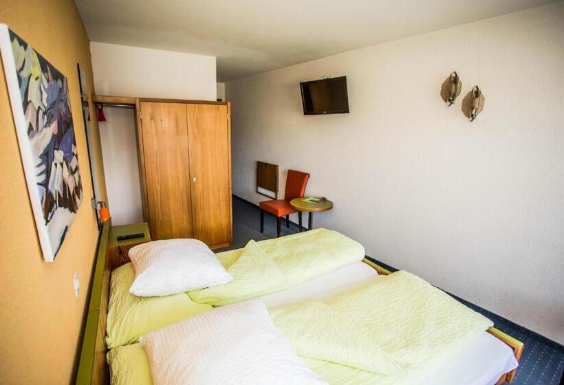 חדר סטנדרט עם מרפסת, Derby