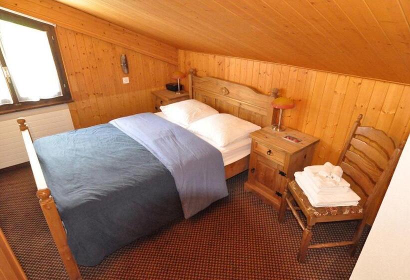 חדר משפחתי, Derby