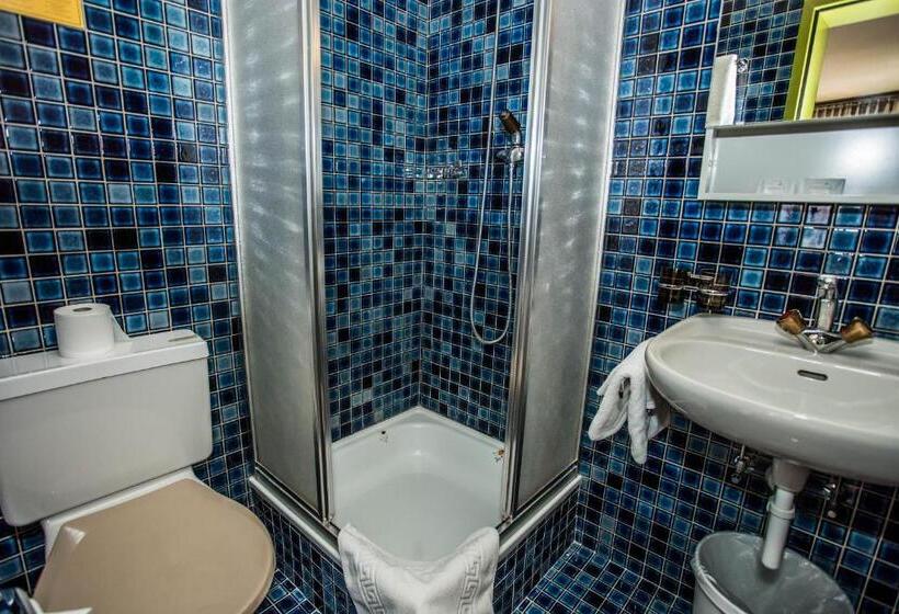 חדר סופריור עם מרפסת, Derby