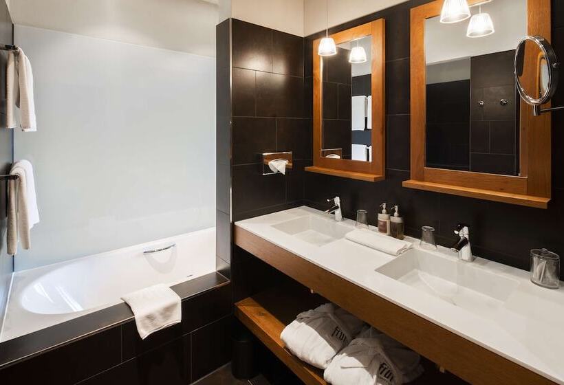 Номер Стандарт Вид на Озеро, Frutt Mountain Resort