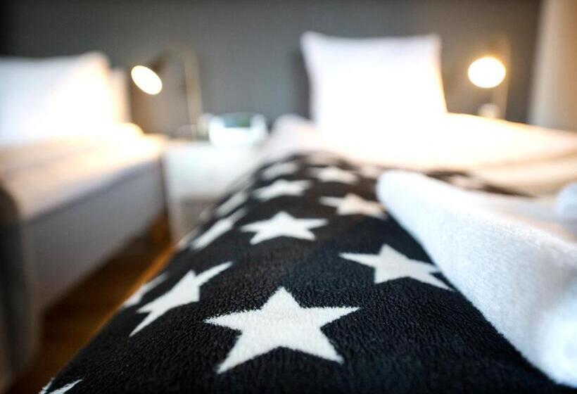 Standardzimmer, Port