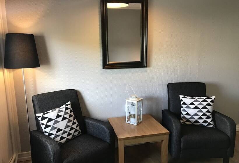 Standardzimmer, Port