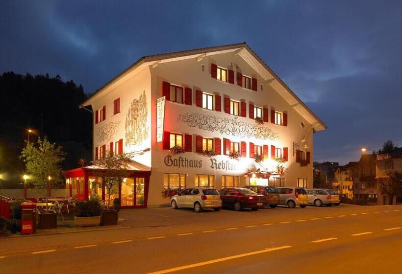 غرفة قياسية ثلاثية, Restaurant Rebstock