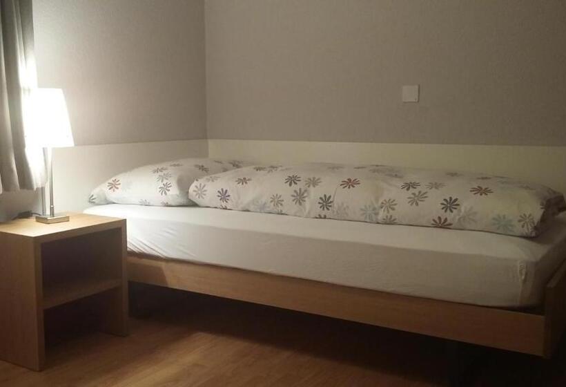 غرفة إقتصادية فردية, Restaurant Rebstock