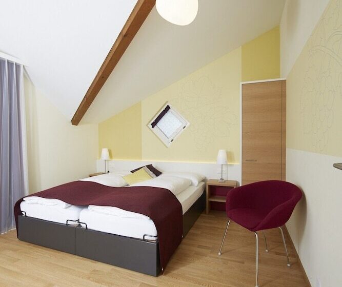 غرفة قياسية, Restaurant Rebstock