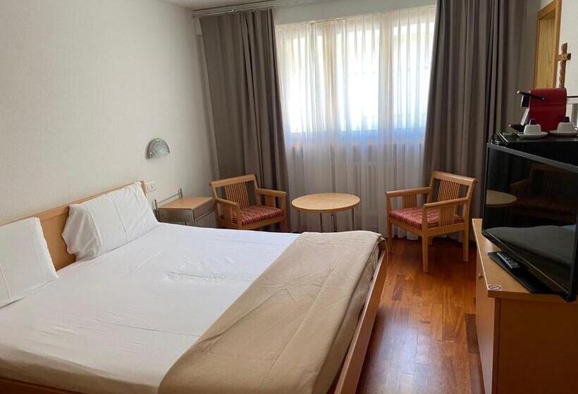 חדר סטנדרט, Restaurant Rothorn