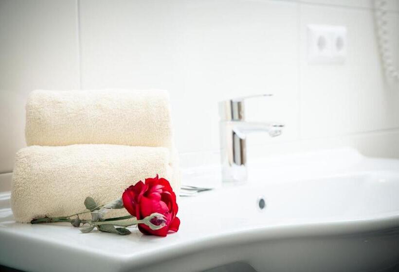 شقة غرفة نوم واحدة مزودة بشُرفة, Restaurant Thadeushof