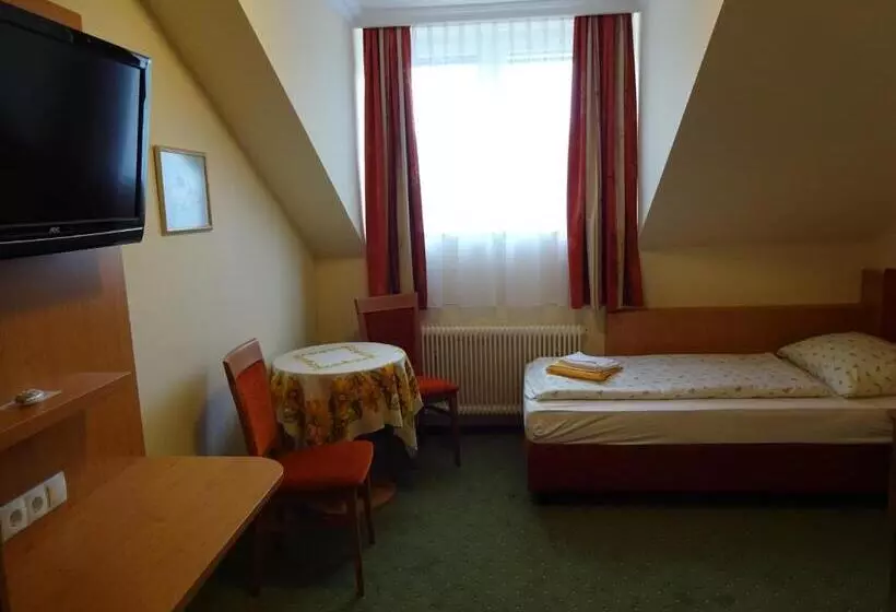 Habitación Economy, Rosner