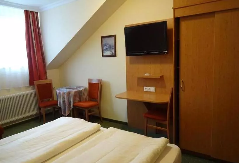Habitación Economy, Rosner