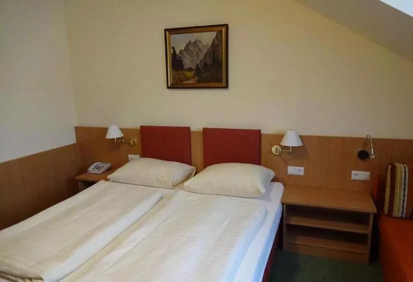 Habitación Economy, Rosner