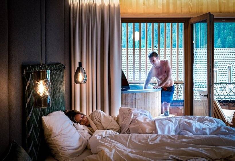 Люкс, Hauserei Am Lech