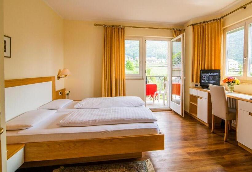 Номер Стандарт с Балконом, Weingarten Terlan   Rooms & Breakfast
