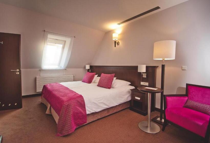 اتاق استاندارد یک نفره, Wieniawa