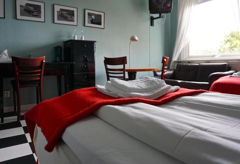 スタンダードシングルルーム, Dinners Mellerud