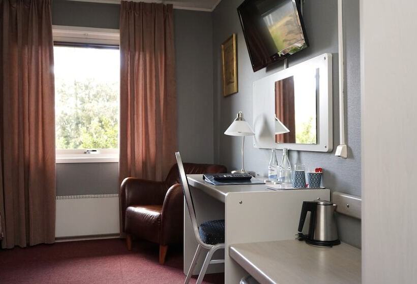 スタンダードルーム, Dinners Mellerud