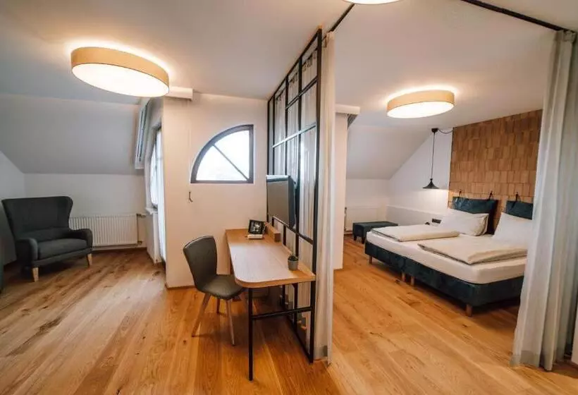 デラックススイート, Mein Hotel Fast