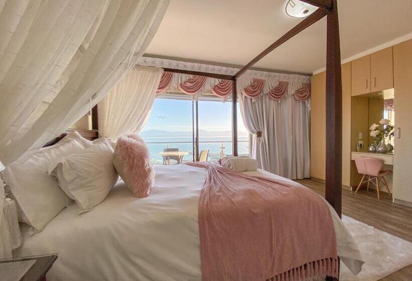 דירת פנטהאוז 1 חדרי שינה, Bartnique Guesthouse