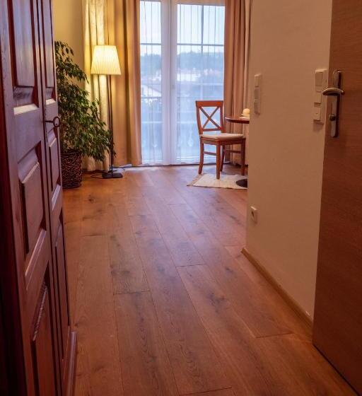 סוויטת ג'וניור עם מרפסת, Krumbacherhof