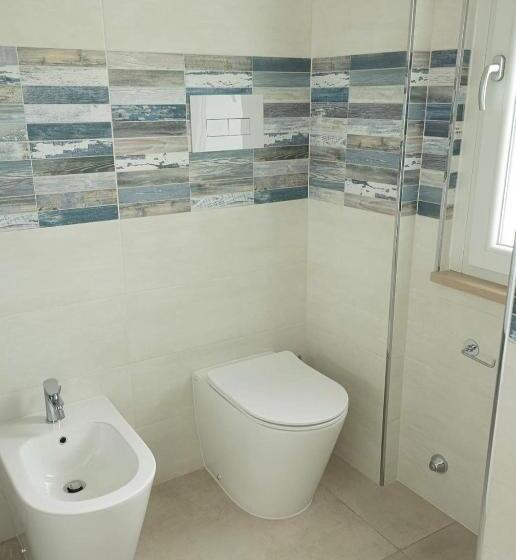 スタンダードルーム, A Tre Piani Sul Mare