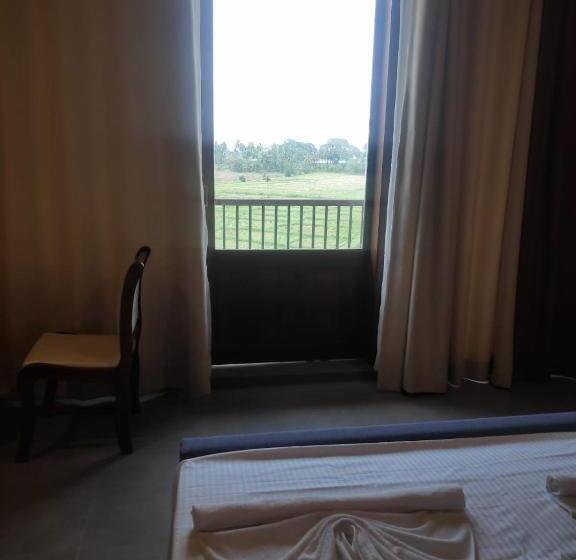 غرفة ديلوكس, Sooriya Wessagiri Resort