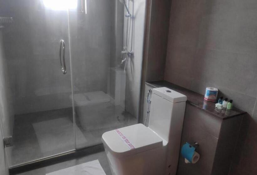 غرفة سوبيريور ثلاثية, Sooriya Wessagiri Resort