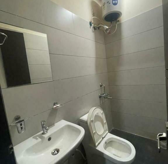 غرفة كلاسيكية ثلاثية, Oyo 88396 The Glory