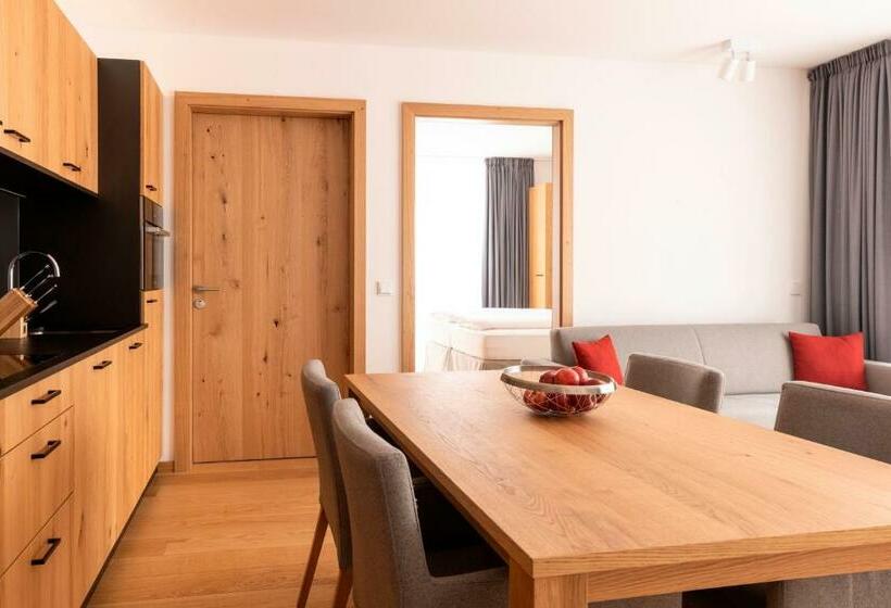 Апартаменты Deluxe 2 Спальни, All Suite Resort Paznaun