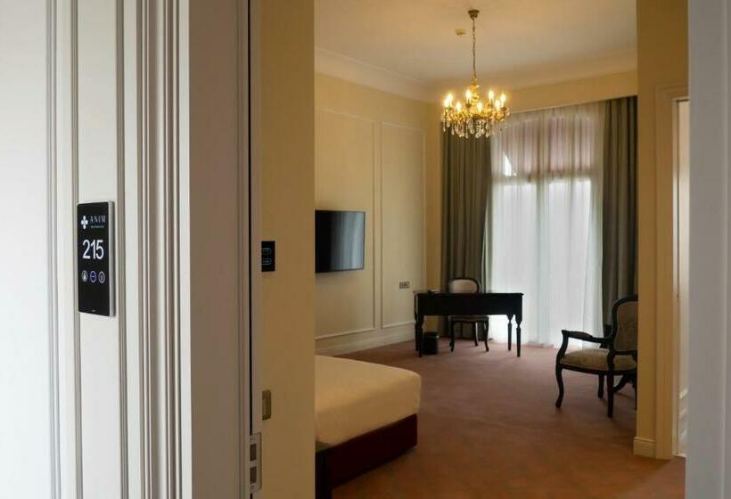 اتاق لوکس با تخت بزرگ, Anim Boutique