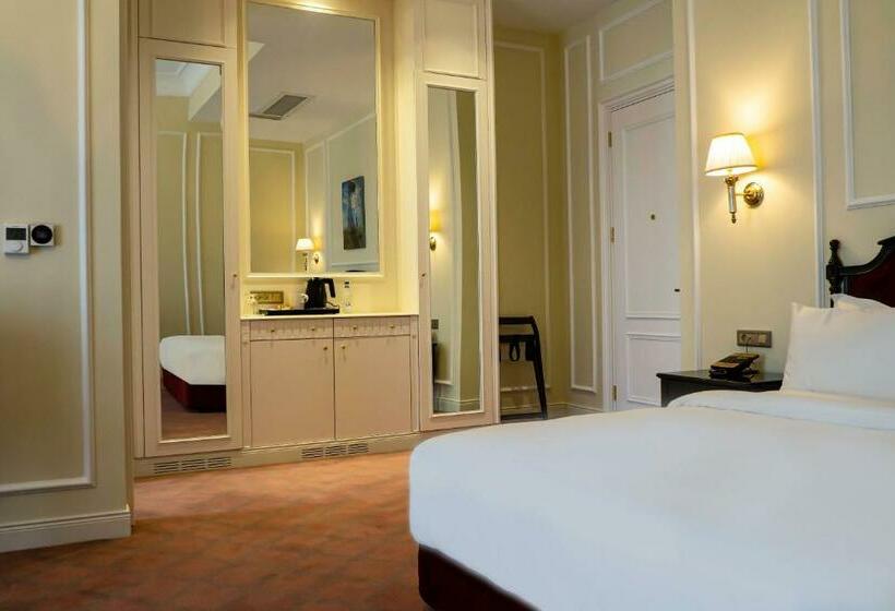 اتاق لوکس با تخت بزرگ, Anim Boutique